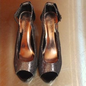 Classique sparkly pewter ankle strap 9m  3 inch heel.